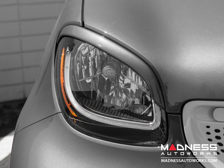 smart fortwo Eyebrows/ Headlight Trim - 453 model - Cool Silver